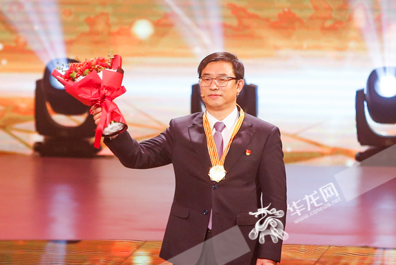 1734083939954 ÔÆ¶¥¼¯ÍÅ3118(Öйú)¹Ù·½ÍøÕ¾